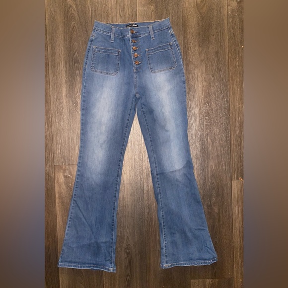 Fashion Nova Katt Flare Button Jeans - Medium Blue Wash - Picture 10 of 12